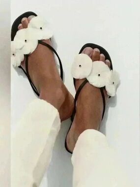 ZARA Black Cream Flower Sandals